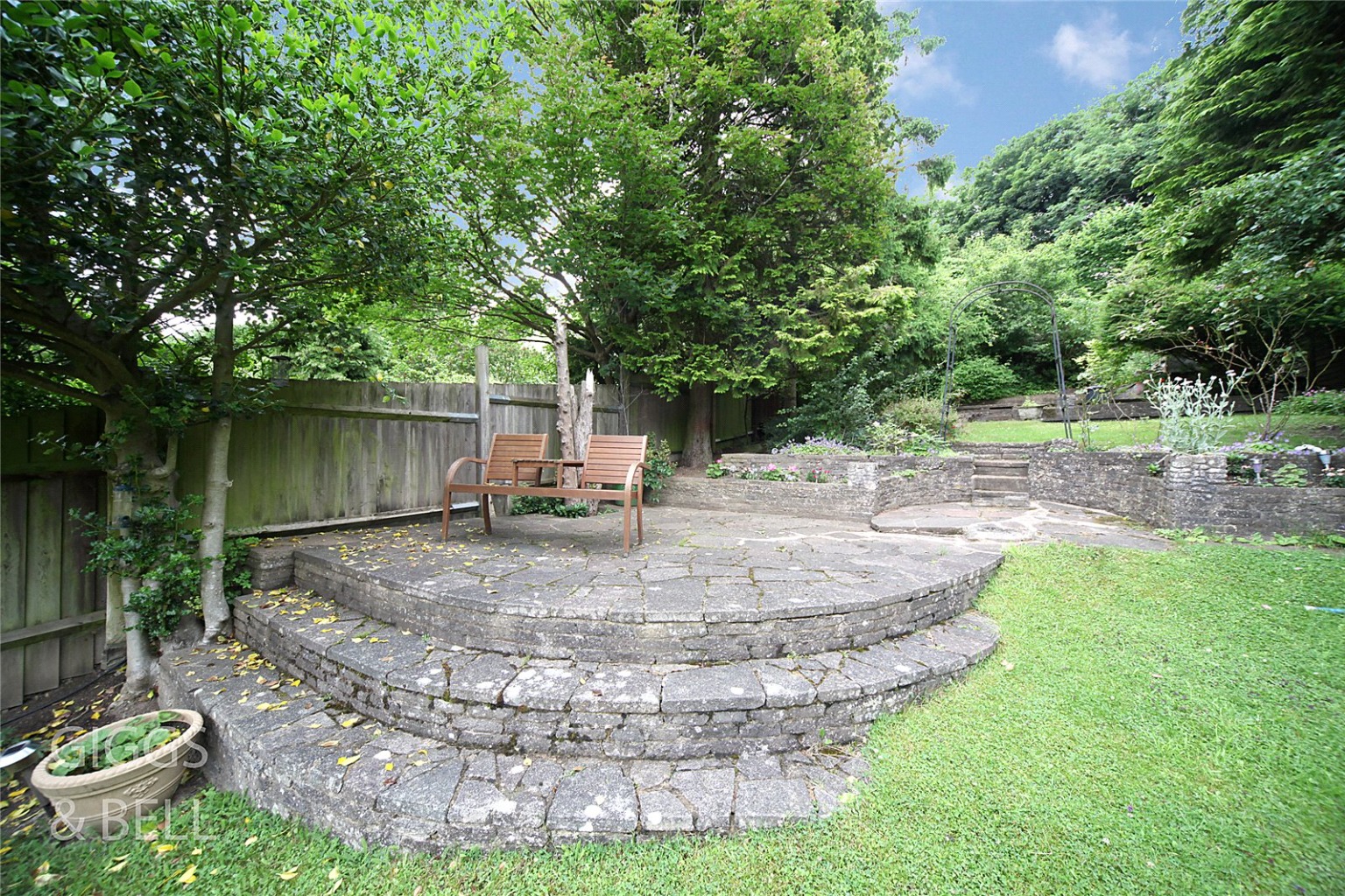 3 bed detached house for sale in Wardown Crescent  - Property Image 20