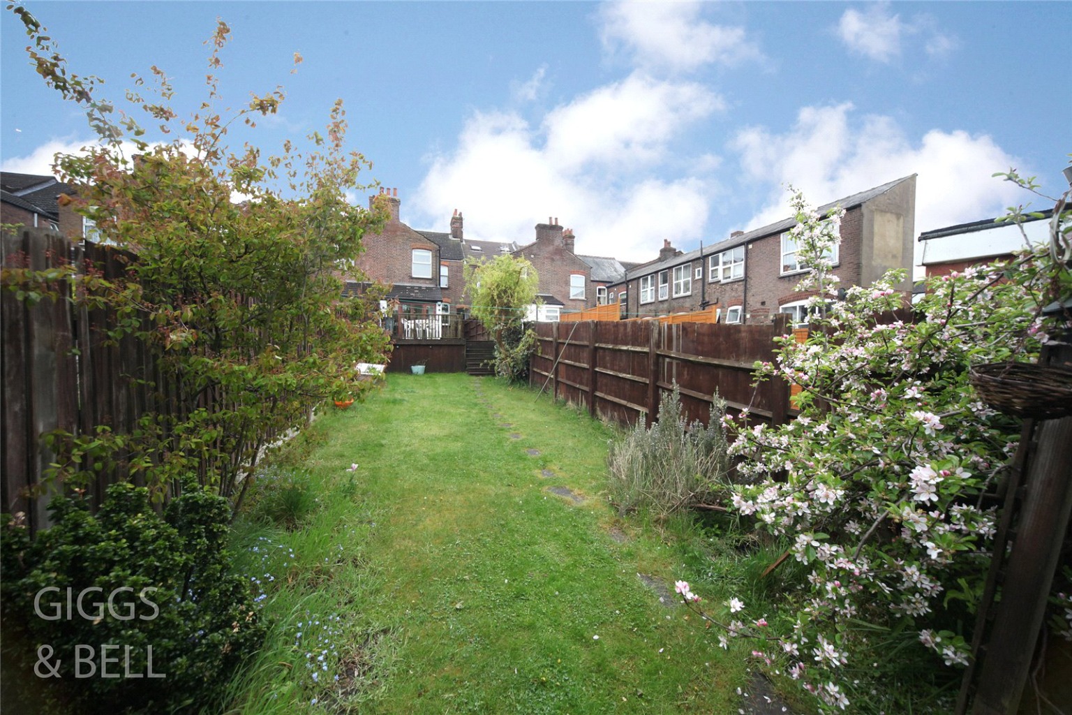 3 bed terraced house for sale in High Town Road  - Property Image 17