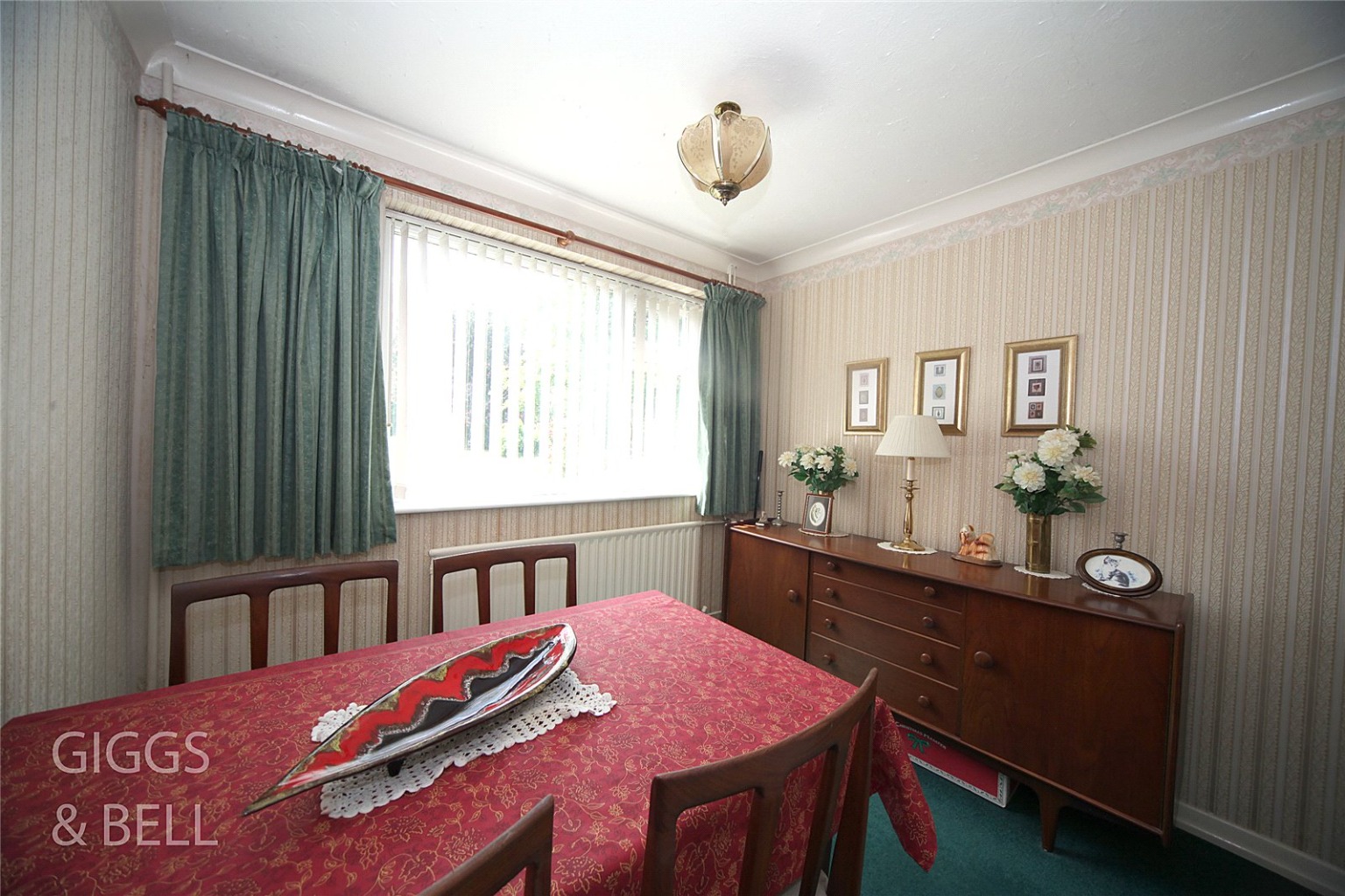 3 bed detached bungalow for sale in Lime Close, Bedford  - Property Image 5