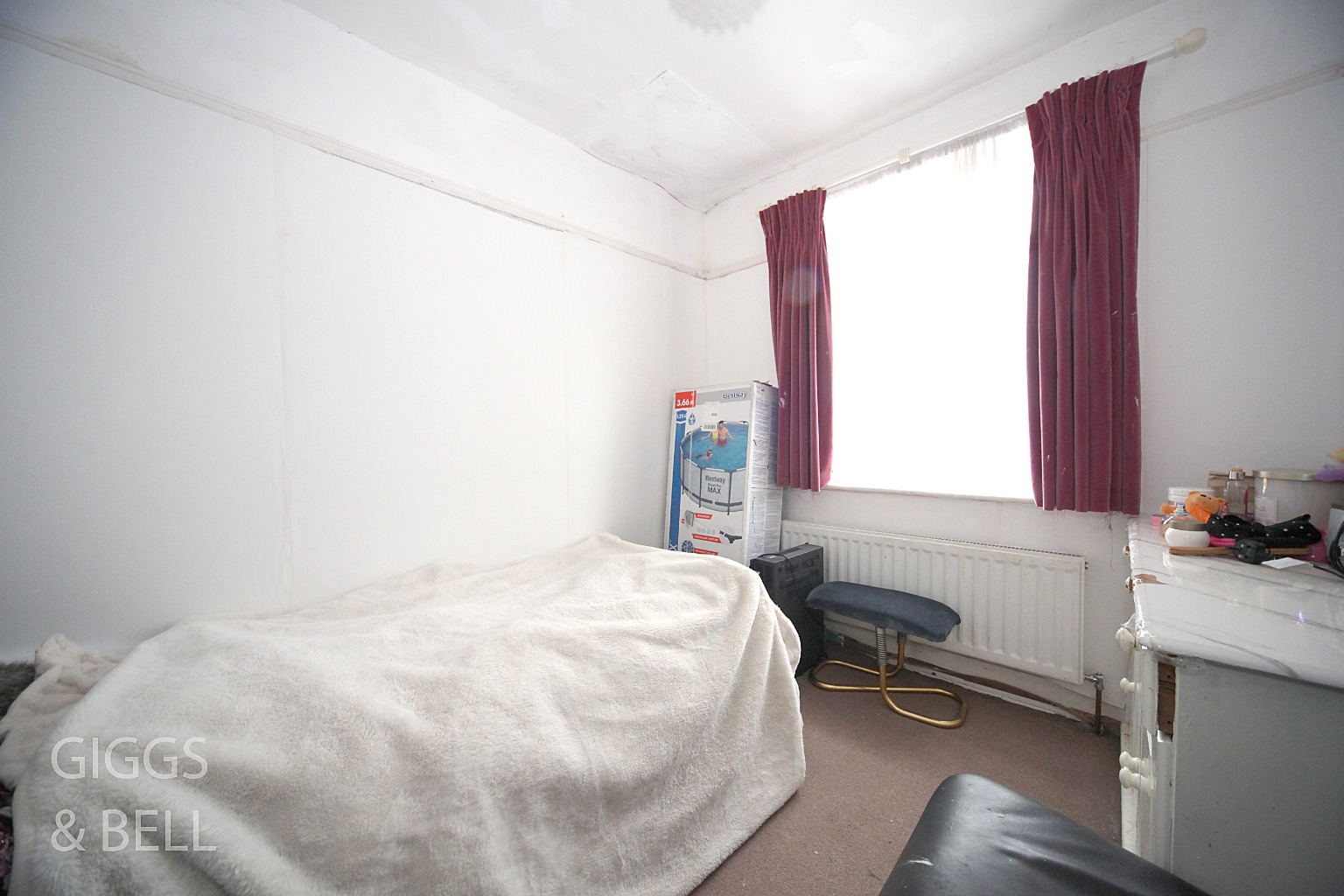 5 bed semi-detached house for sale in Shakespeare Road, Luton 11