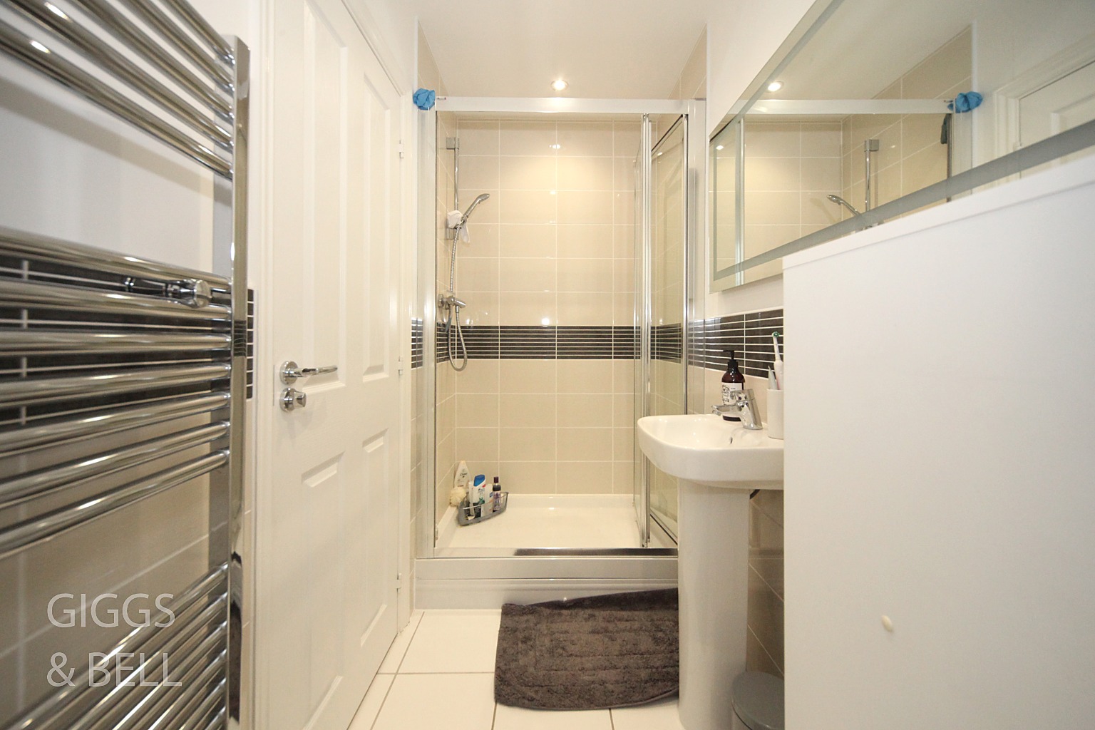 5 bed detached house for sale in Ryder Way, Bedford  - Property Image 17