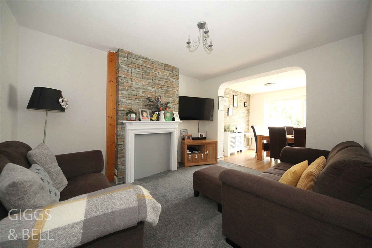 3 bed semi-detached house for sale in Ashcroft Road, Luton 1