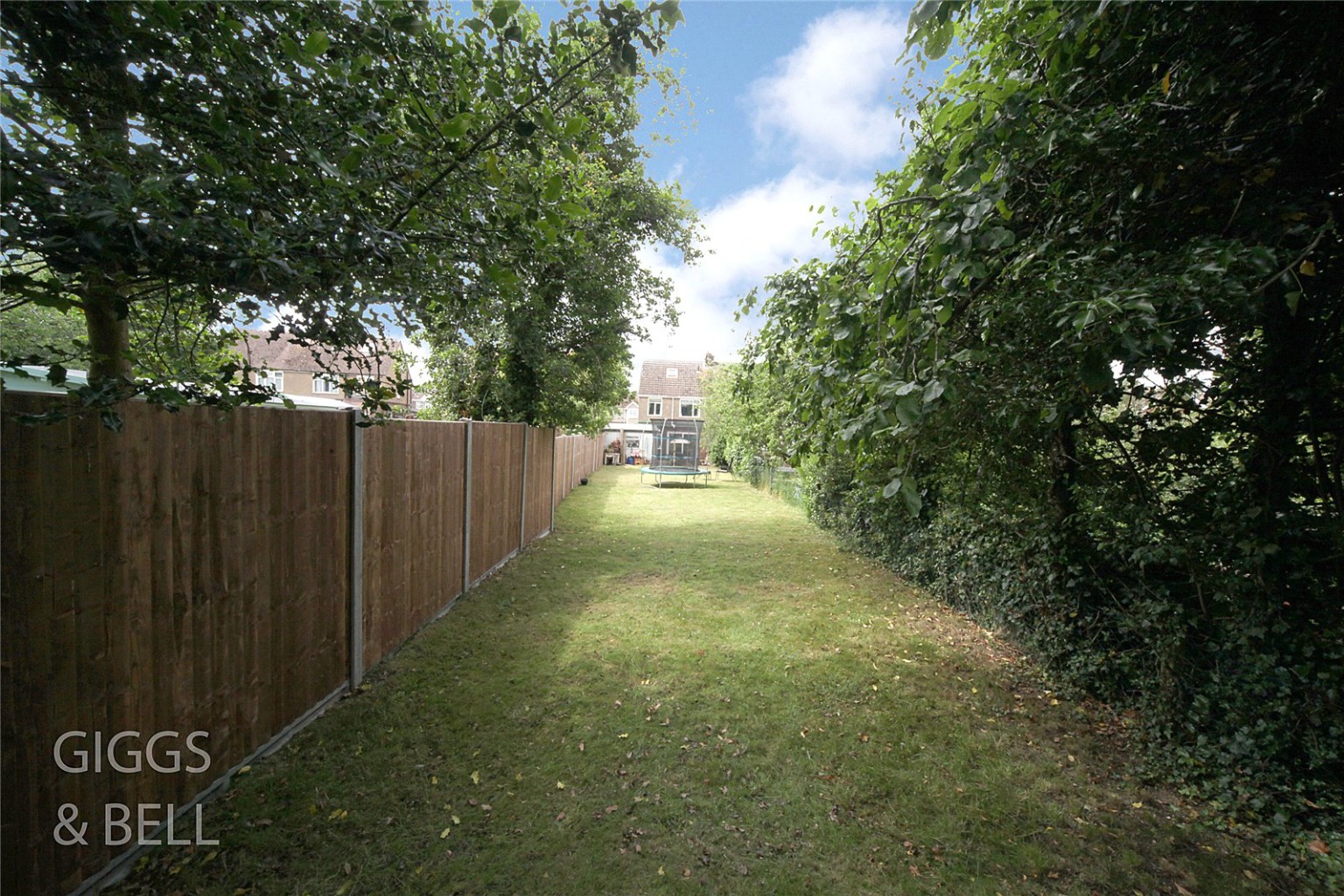 3 bed semi-detached house for sale in Ashcroft Road, Luton  - Property Image 19