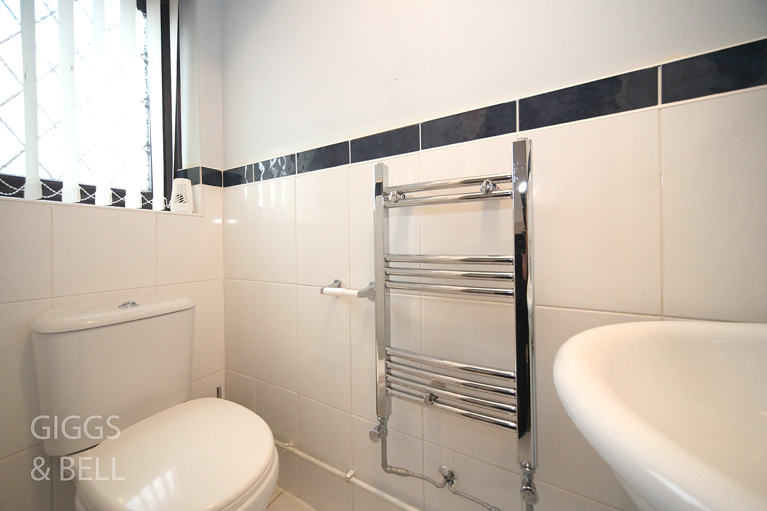 4 bed semi-detached house for sale in Launton Close, Luton 17