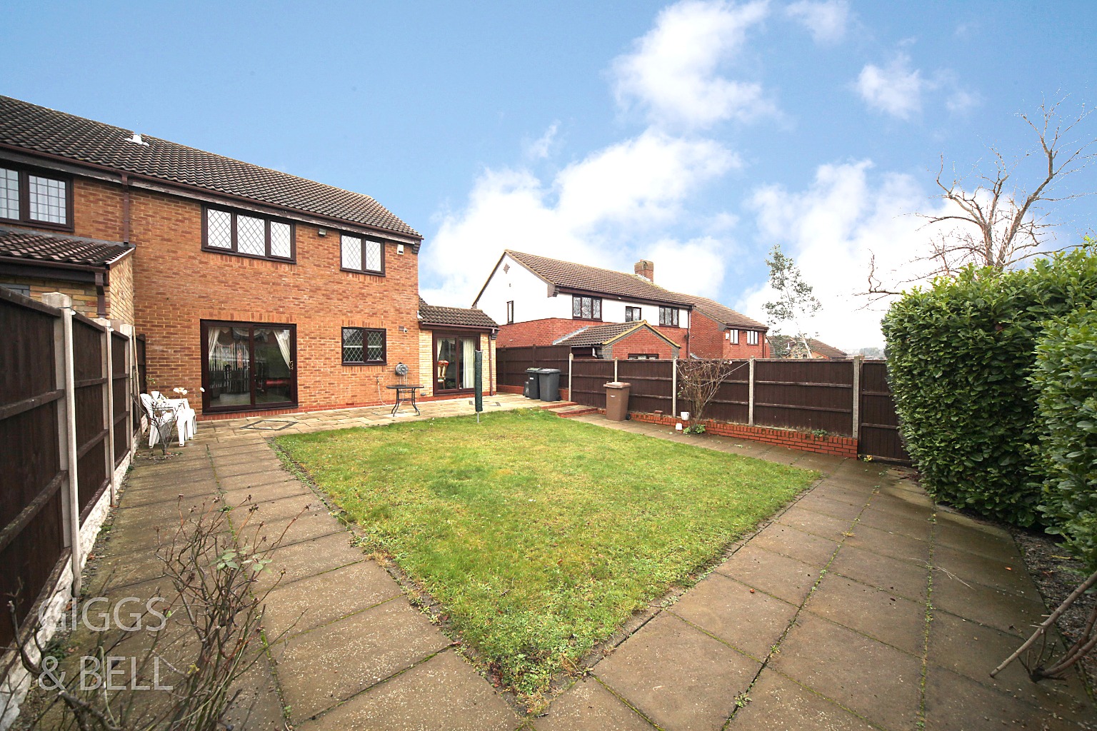 4 bed semi-detached house for sale in Launton Close, Luton 20