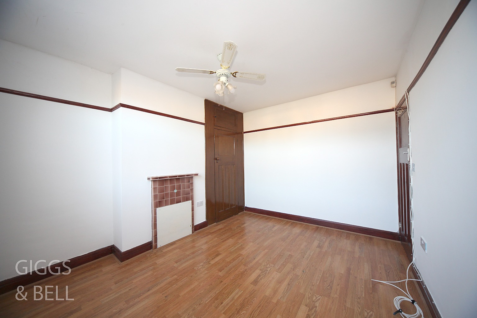 3 bed terraced house for sale in Clarendon Road, Luton  - Property Image 13