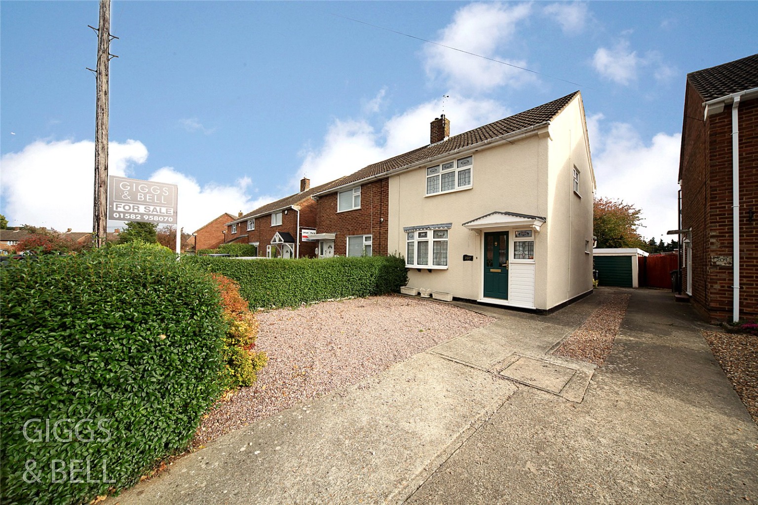 3 bed semi-detached house for sale in Chesford Road, Luton, LU2 