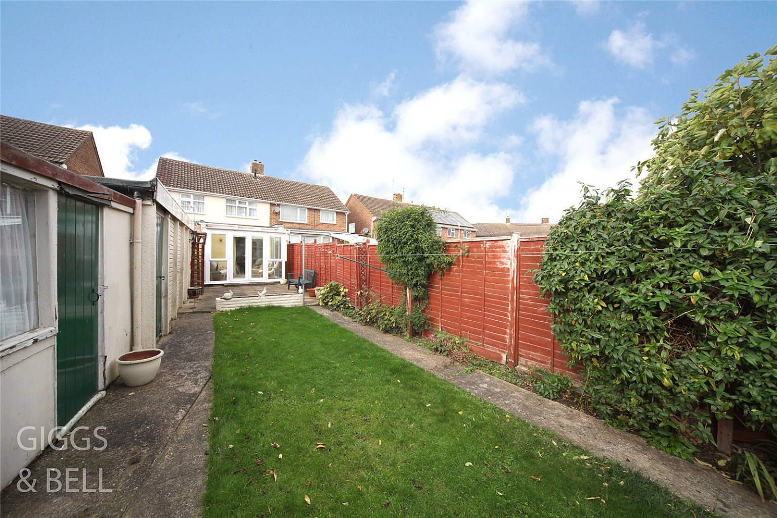 3 bed semi-detached house for sale in Chesford Road, Luton 13