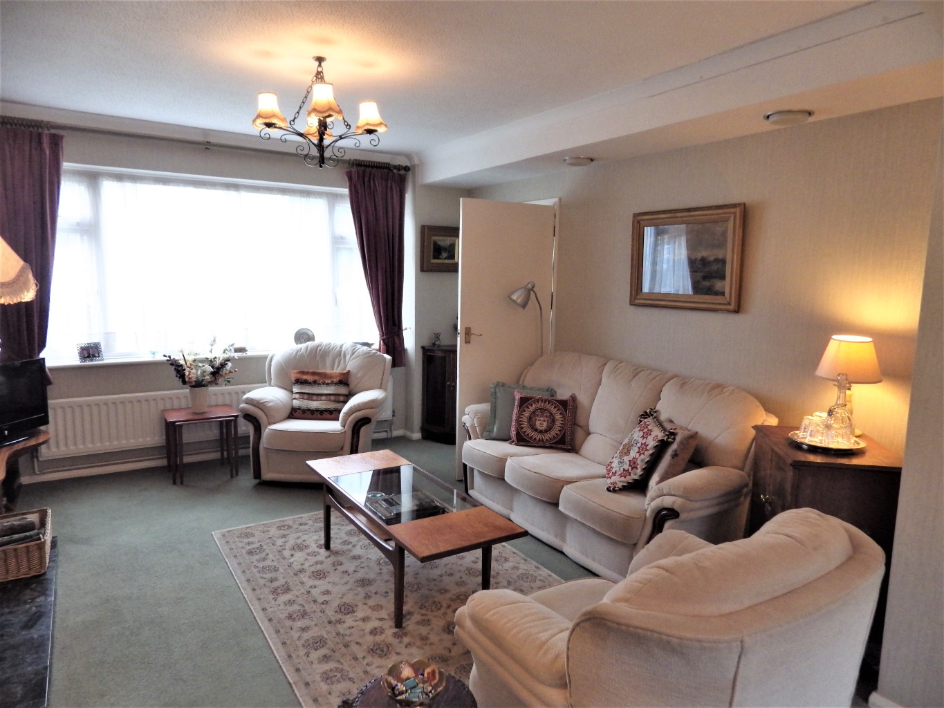 4 bed detached house for sale in Birchen Grove, Luton  - Property Image 4