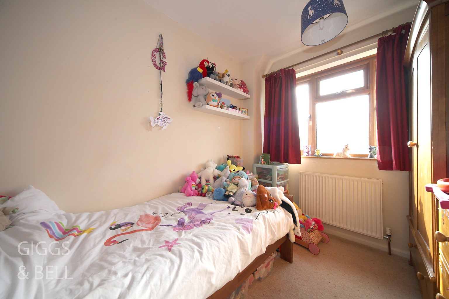 4 bed semi-detached house for sale in Bushmead Road 17