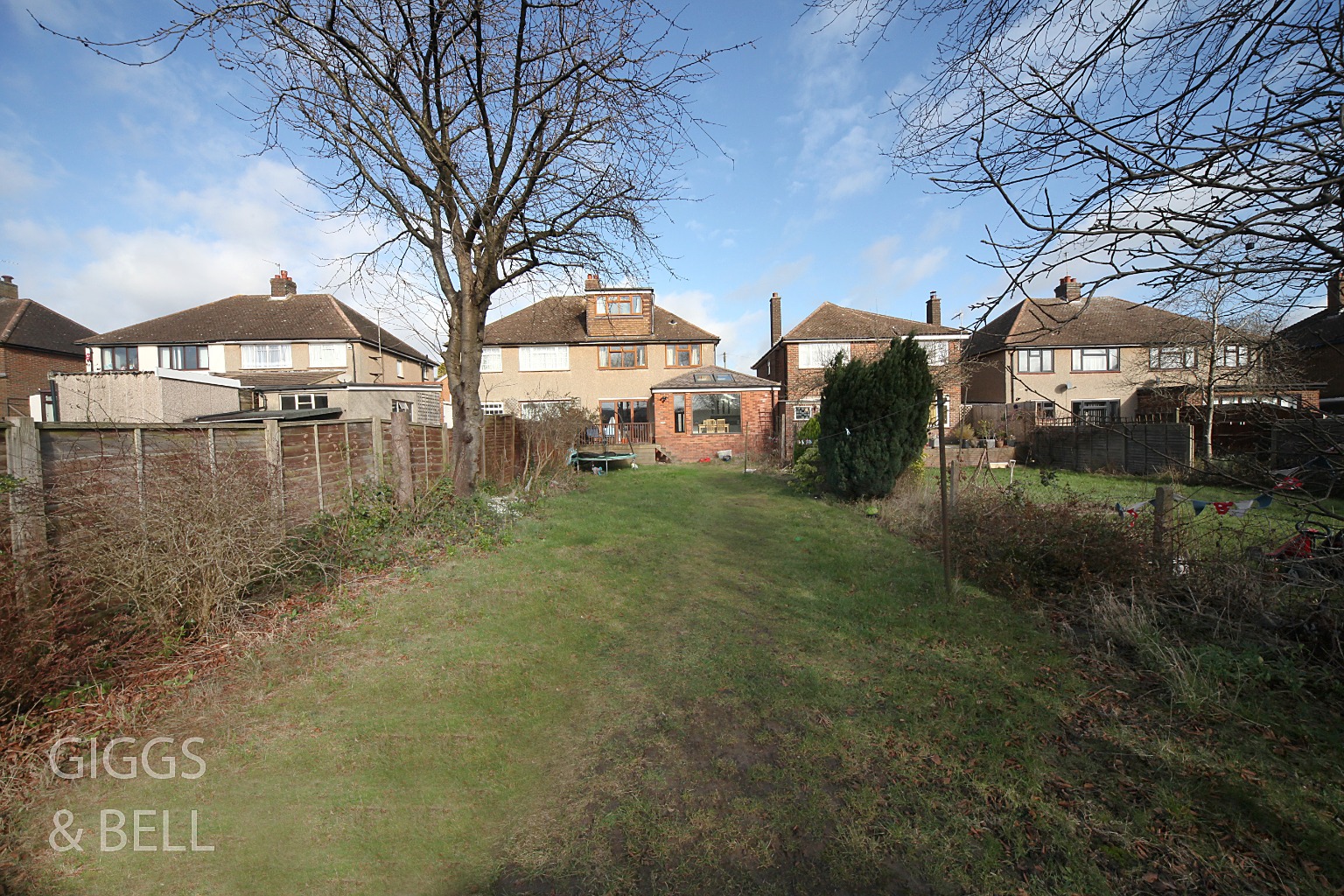 4 bed semi-detached house for sale in Bushmead Road  - Property Image 27