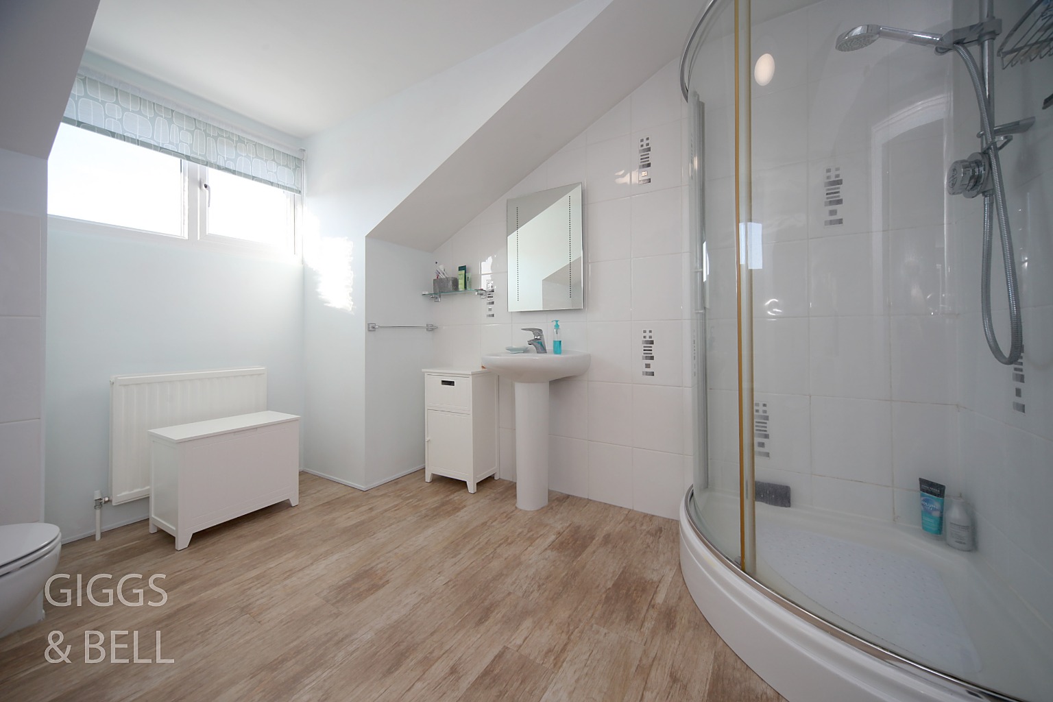 4 bed detached house for sale in Felstead Way, Luton  - Property Image 19