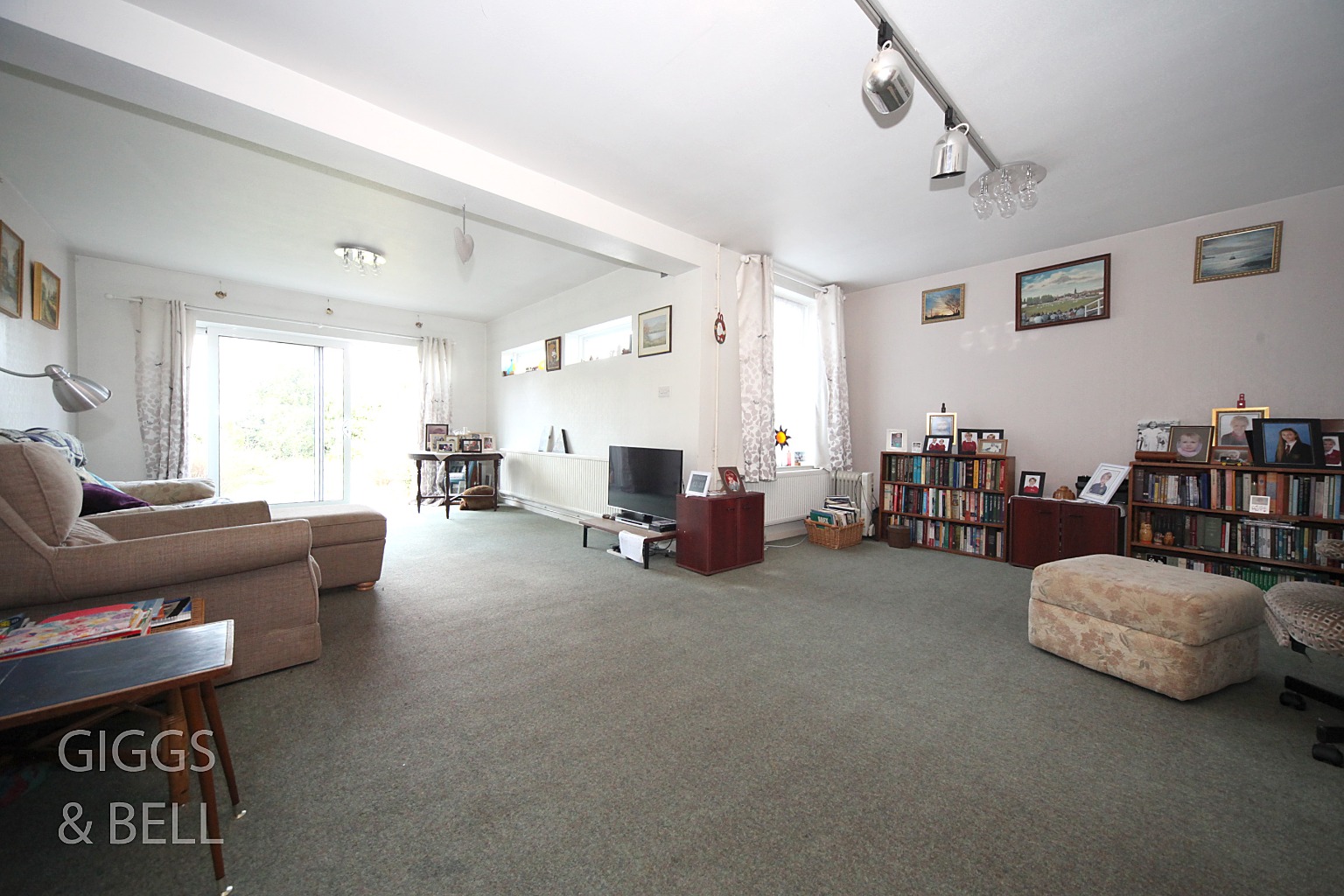 3 bed semi-detached house for sale in Stoneygate Road, Luton 2