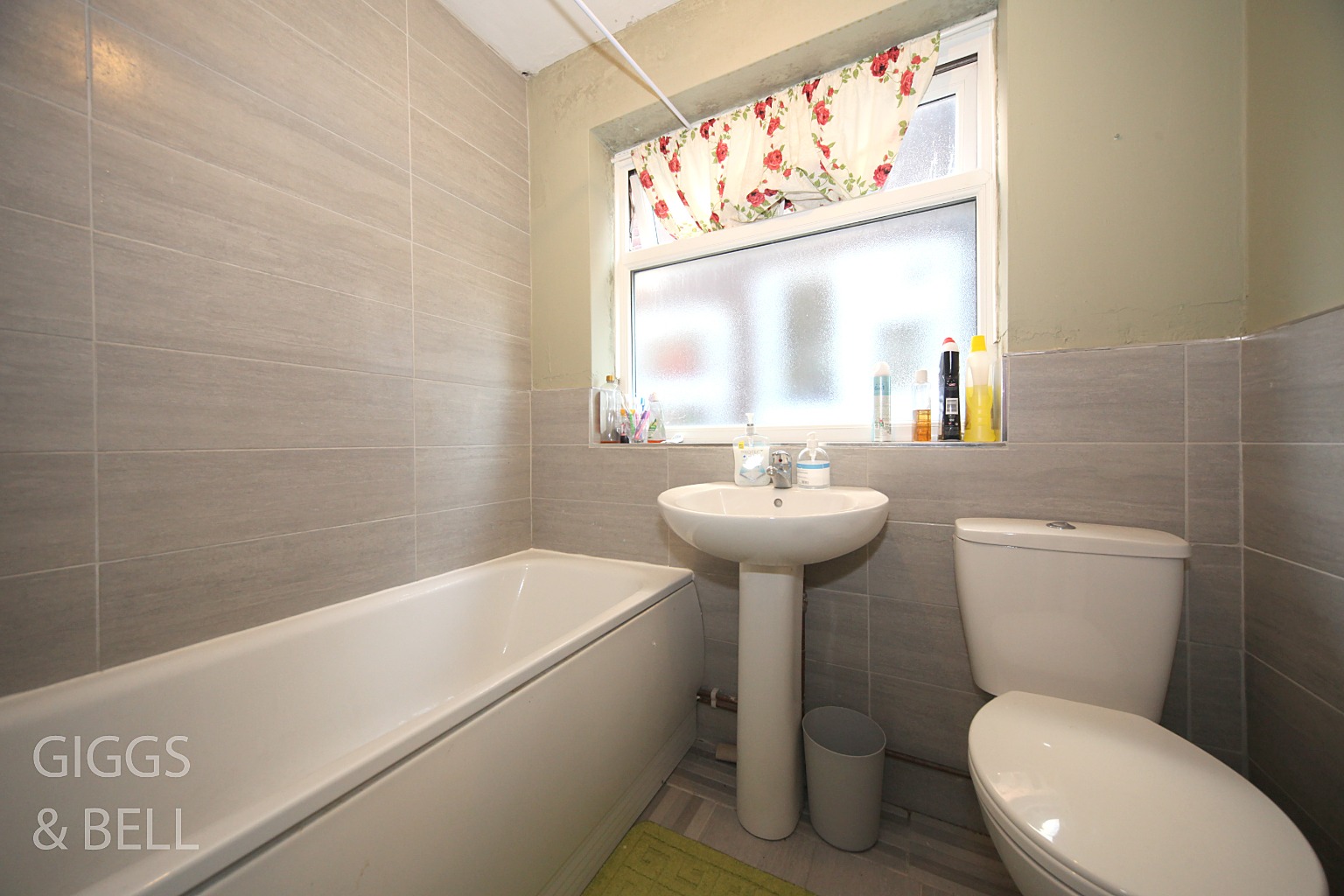 2 bed maisonette for sale in Birchen Grove, Luton  - Property Image 9