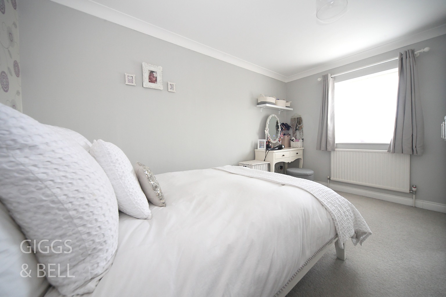 3 bed link detached house for sale in Raynham Way, Luton  - Property Image 12