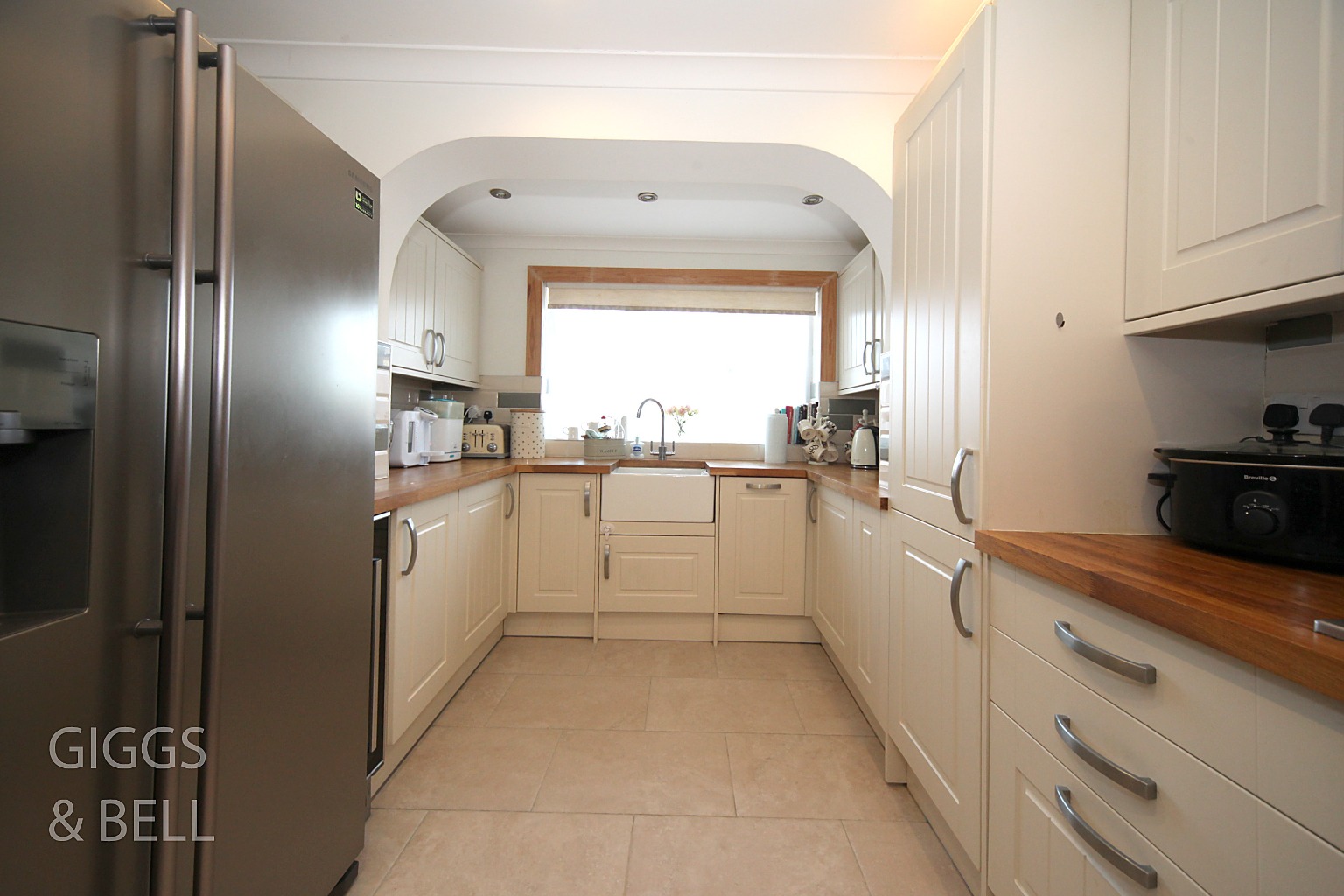 3 bed link detached house for sale in Raynham Way, Luton  - Property Image 7