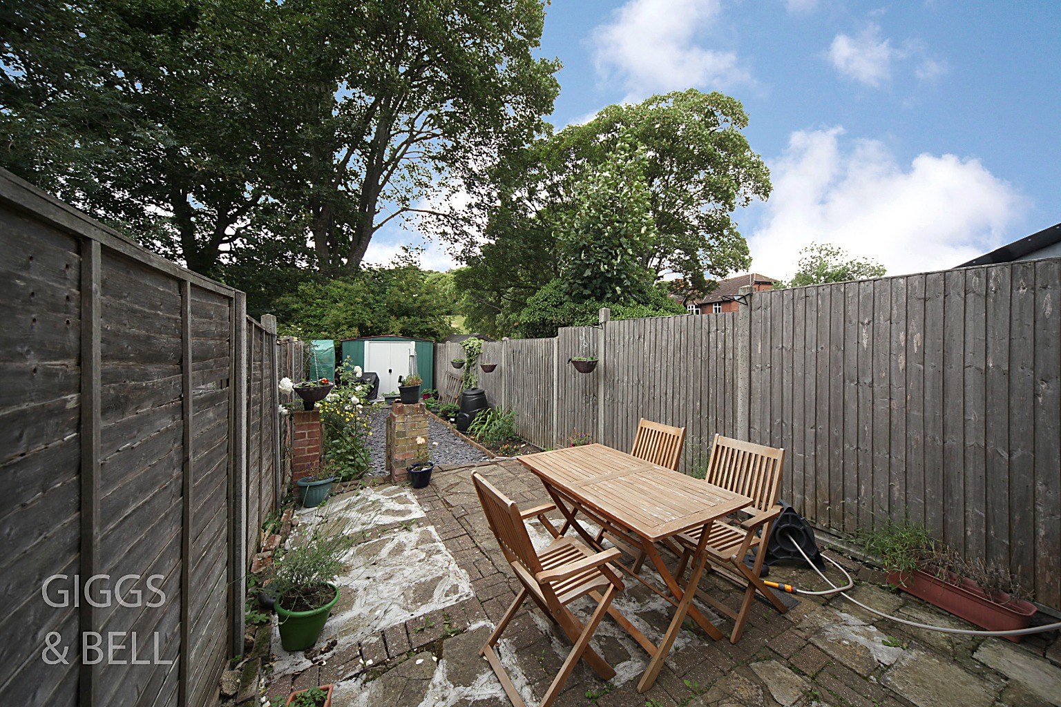 2 bed terraced house for sale in North Street, Luton 13