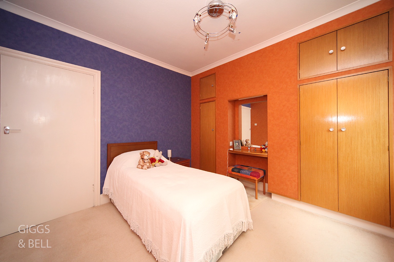 4 bed detached house for sale in Tennyson Road, Luton  - Property Image 17