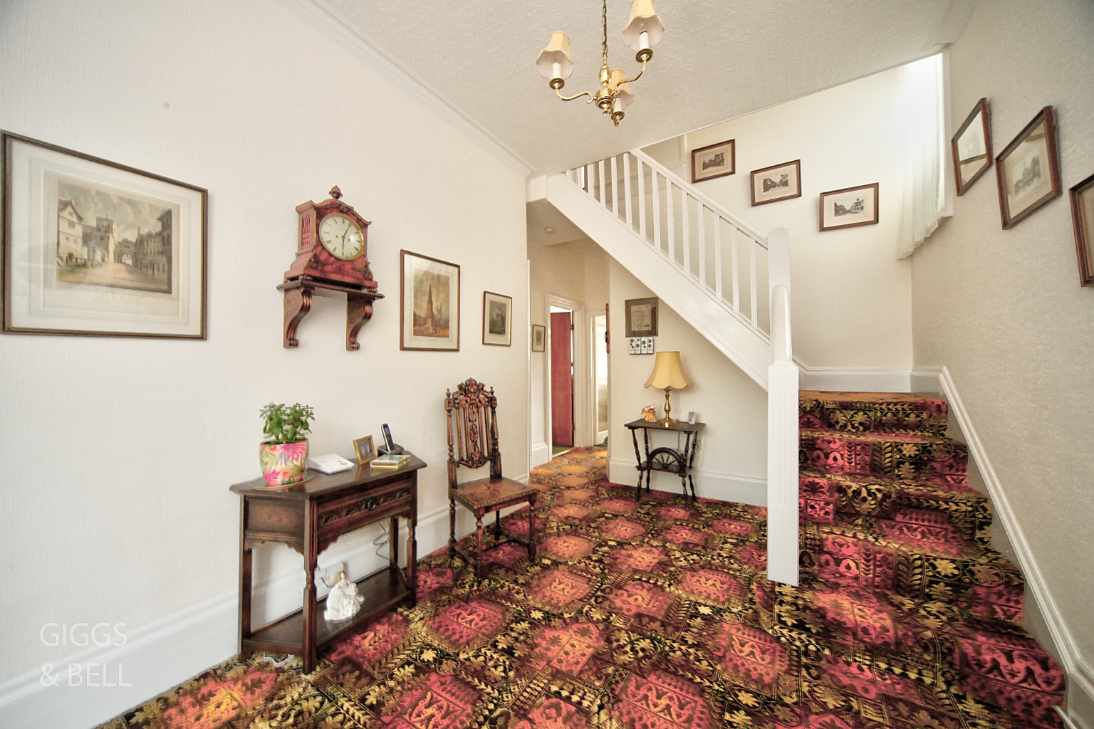 4 bed detached house for sale in Tennyson Road, Luton  - Property Image 3