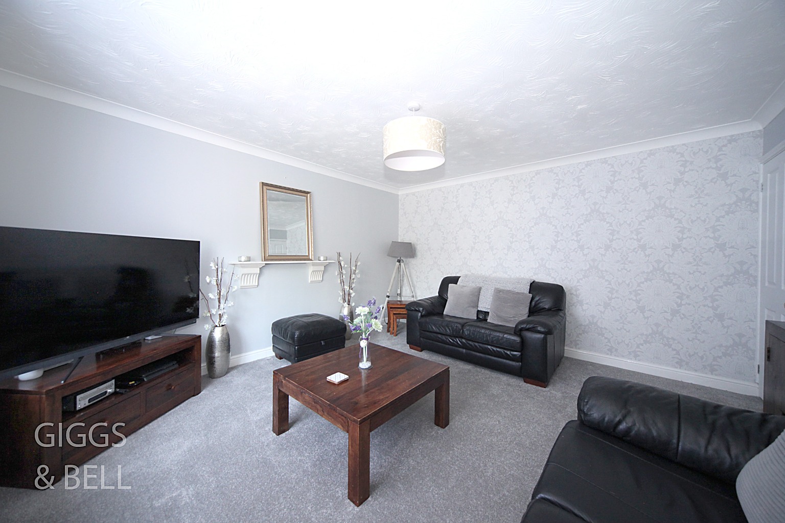 4 bed detached house for sale in Perrymead, Luton  - Property Image 4