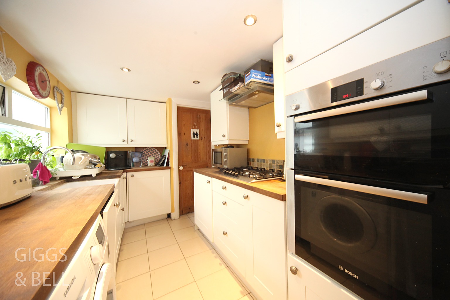 3 bed semi-detached house for sale in Summer Street, Luton  - Property Image 6