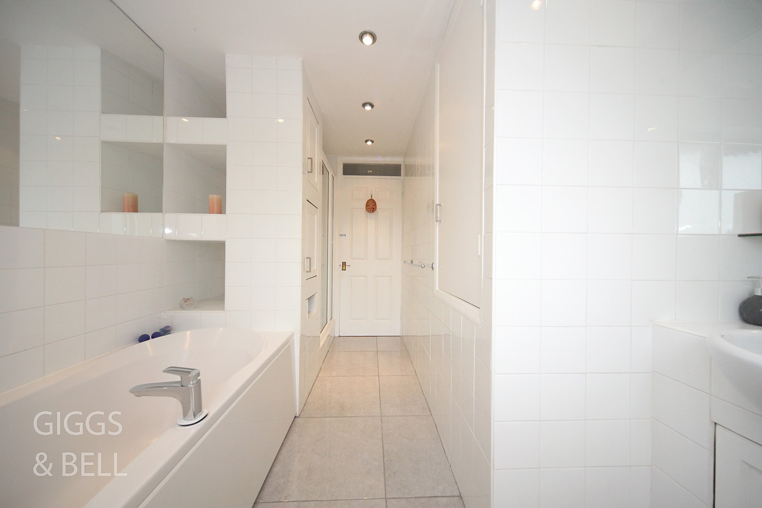 5 bed detached house for sale in Hart Hill Lane, Luton 19