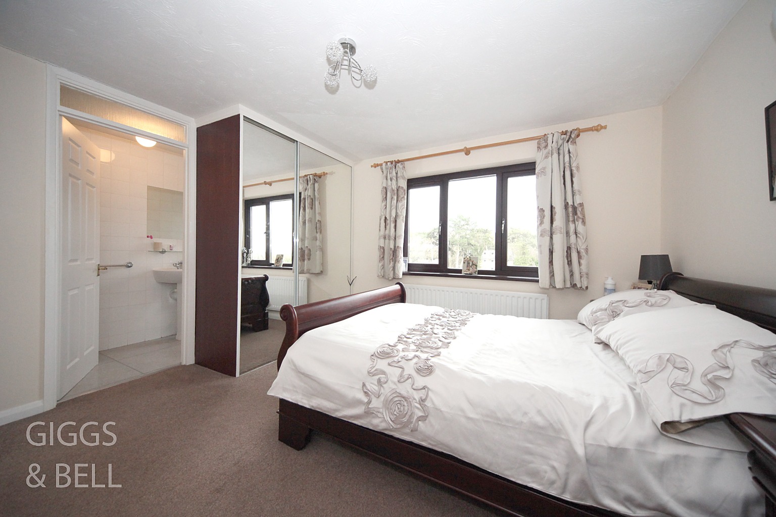 5 bed detached house for sale in Hart Hill Lane, Luton  - Property Image 10