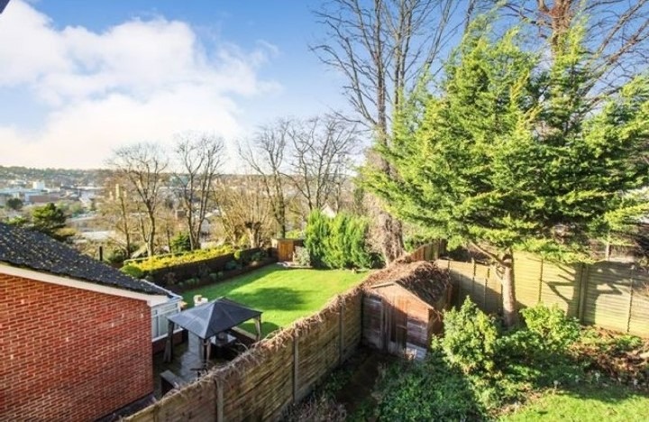 5 bed detached house for sale in Hart Hill Lane, Luton  - Property Image 25