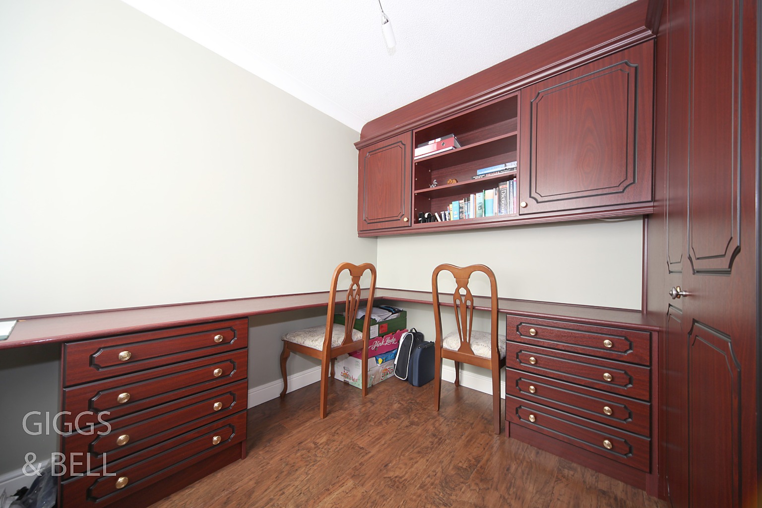 5 bed detached house for sale in Sunset Drive, Luton  - Property Image 27