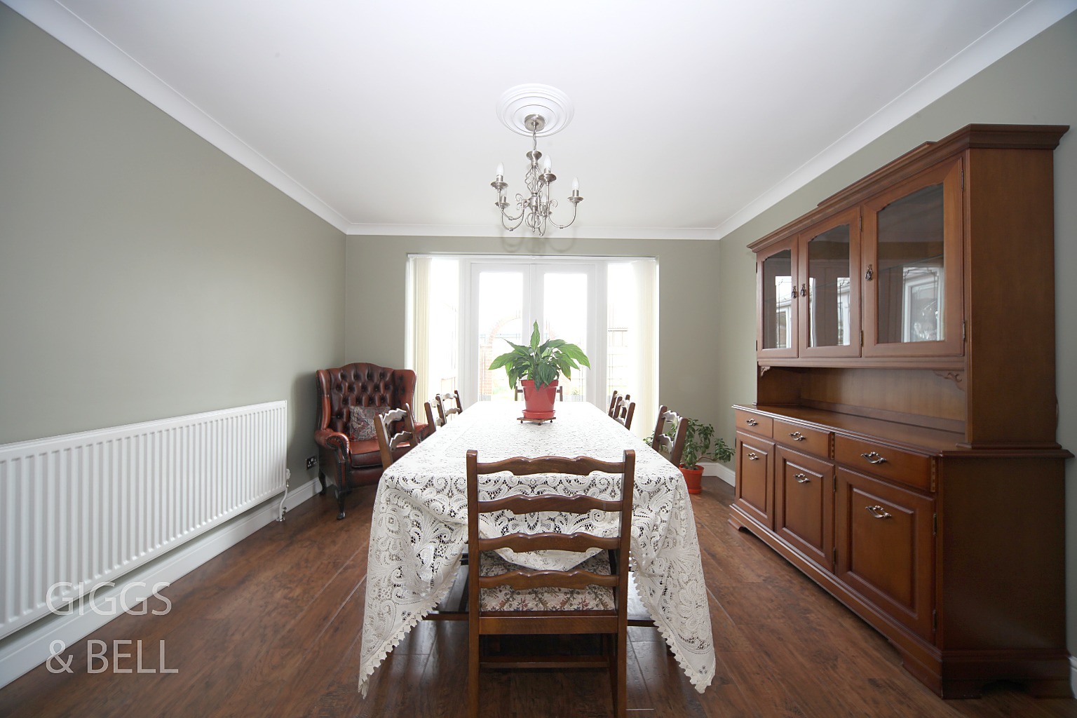 5 bed detached house for sale in Sunset Drive, Luton  - Property Image 10