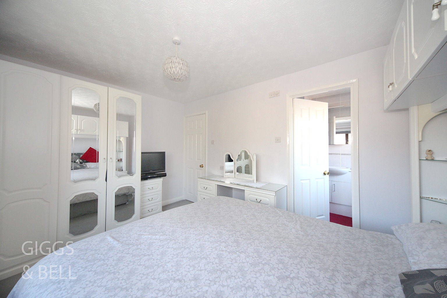 4 bed detached house for sale in Copthorne  - Property Image 11