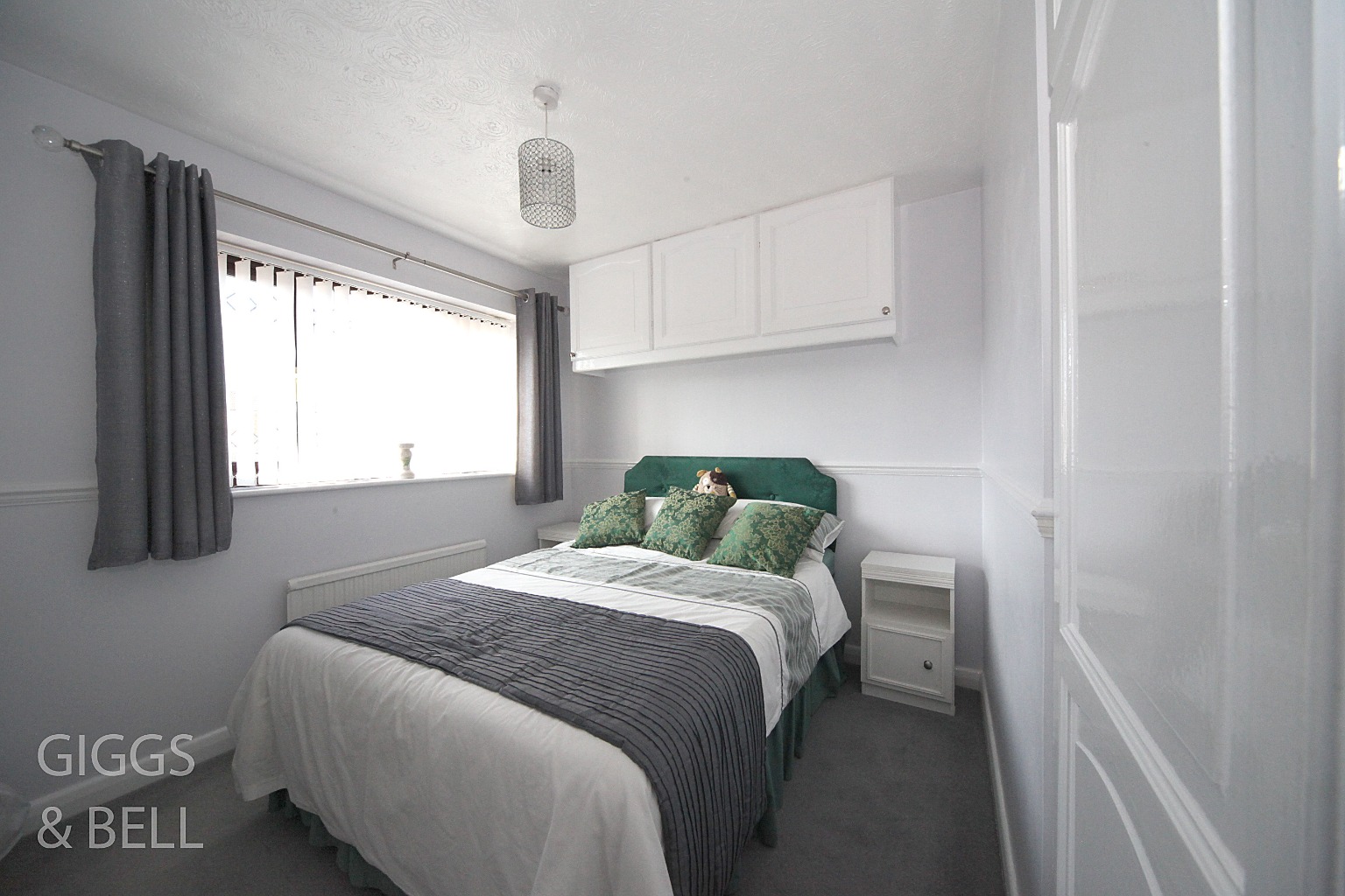 4 bed detached house for sale in Copthorne 15