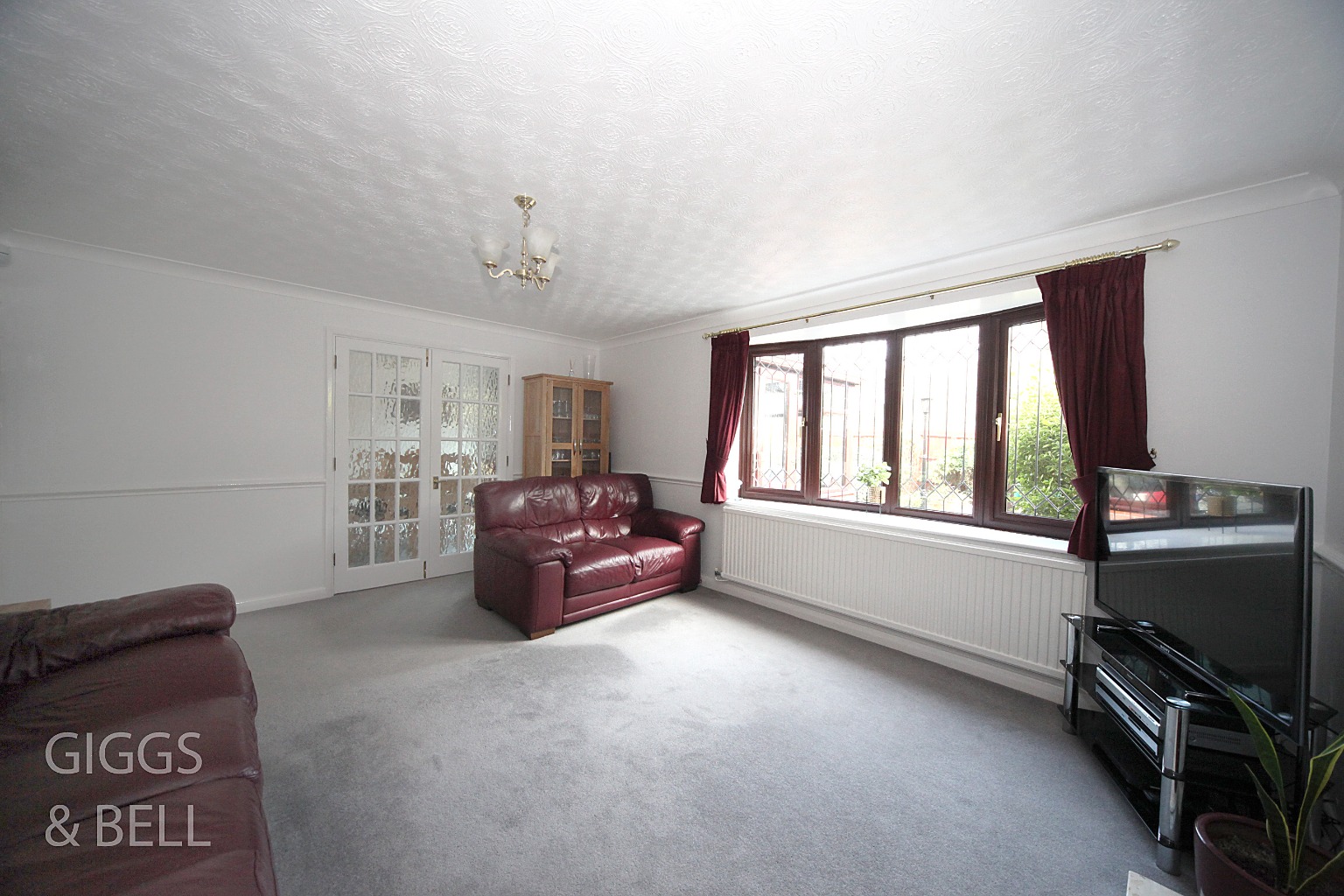 4 bed detached house for sale in Copthorne  - Property Image 4