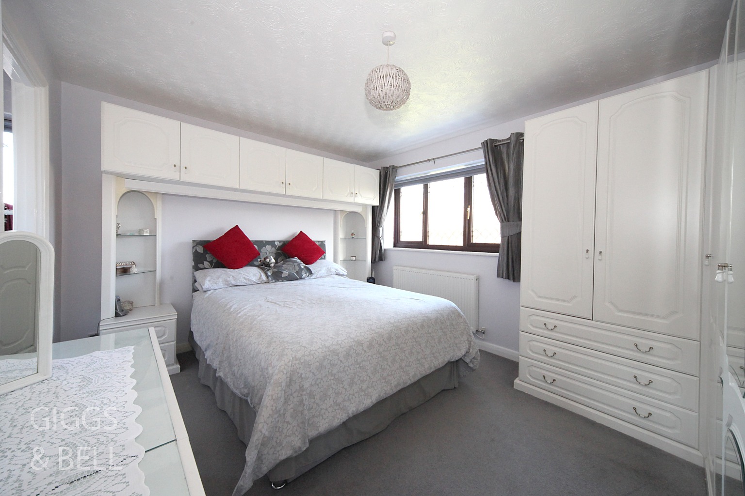 4 bed detached house for sale in Copthorne 8