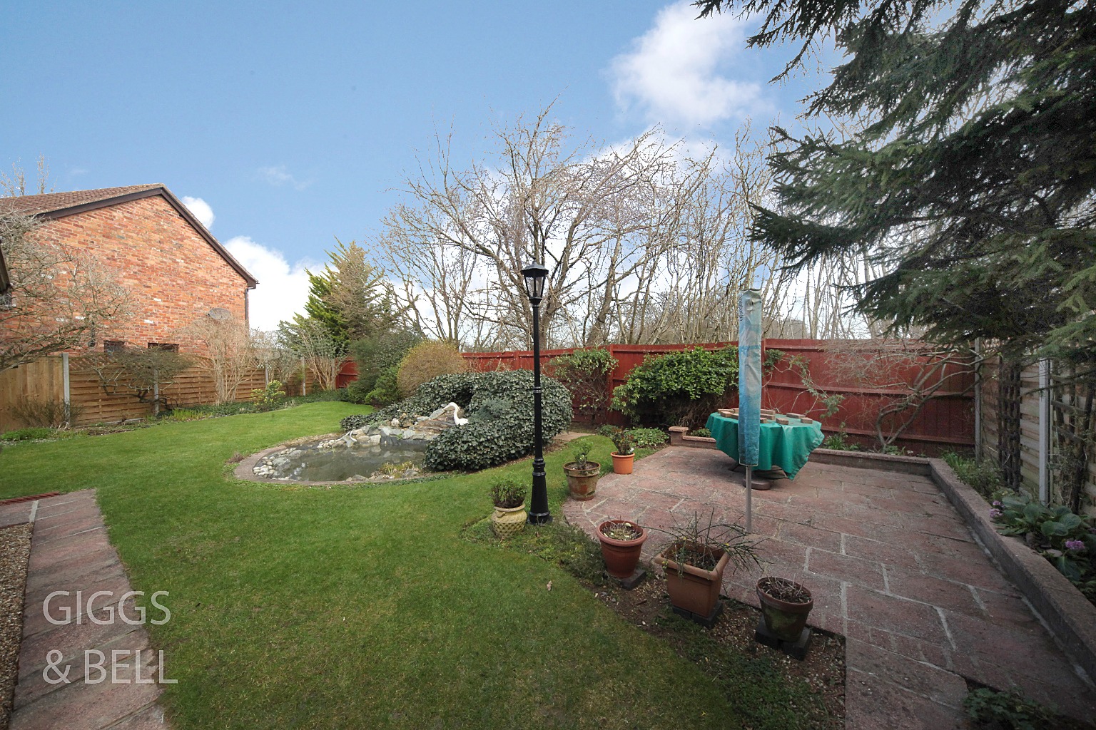 4 bed detached house for sale in Copthorne 24