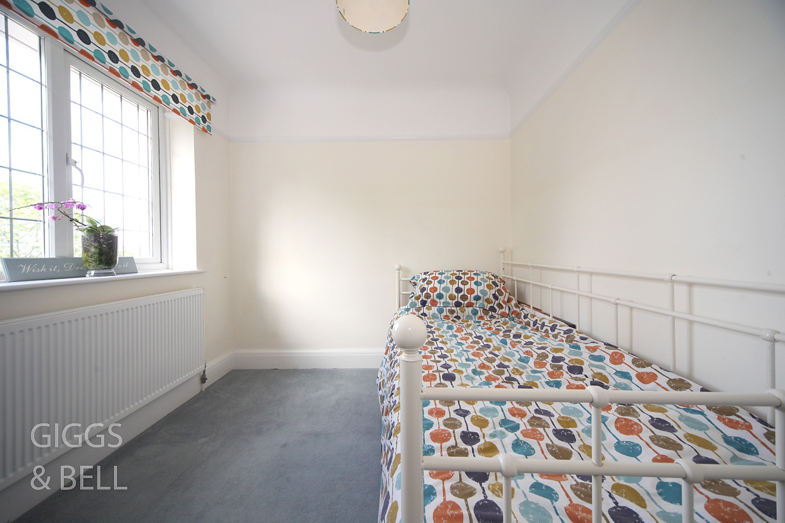 3 bed semi-detached house for sale in Knoll Rise, Luton  - Property Image 15