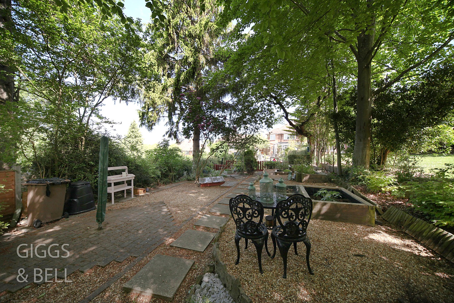 3 bed semi-detached house for sale in Knoll Rise, Luton 23