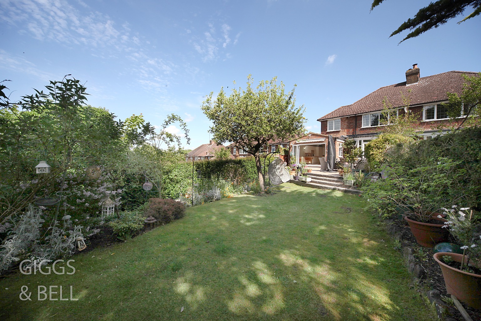 3 bed semi-detached house for sale in Knoll Rise, Luton 21