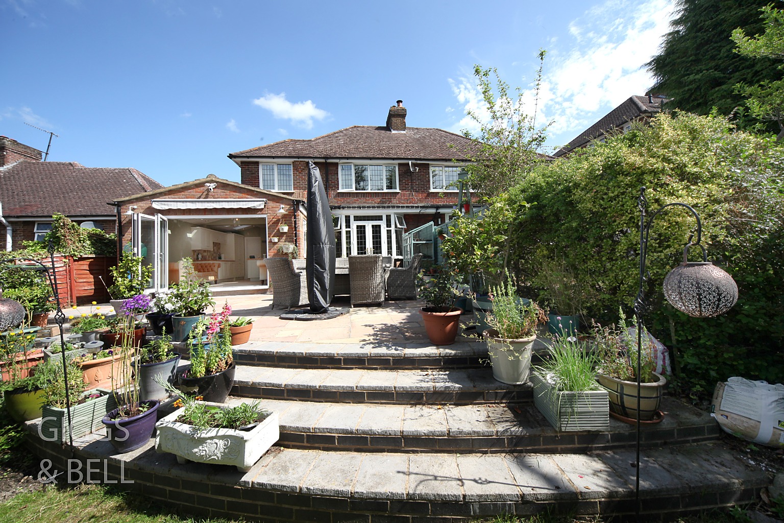 3 bed semi-detached house for sale in Knoll Rise, Luton  - Property Image 18