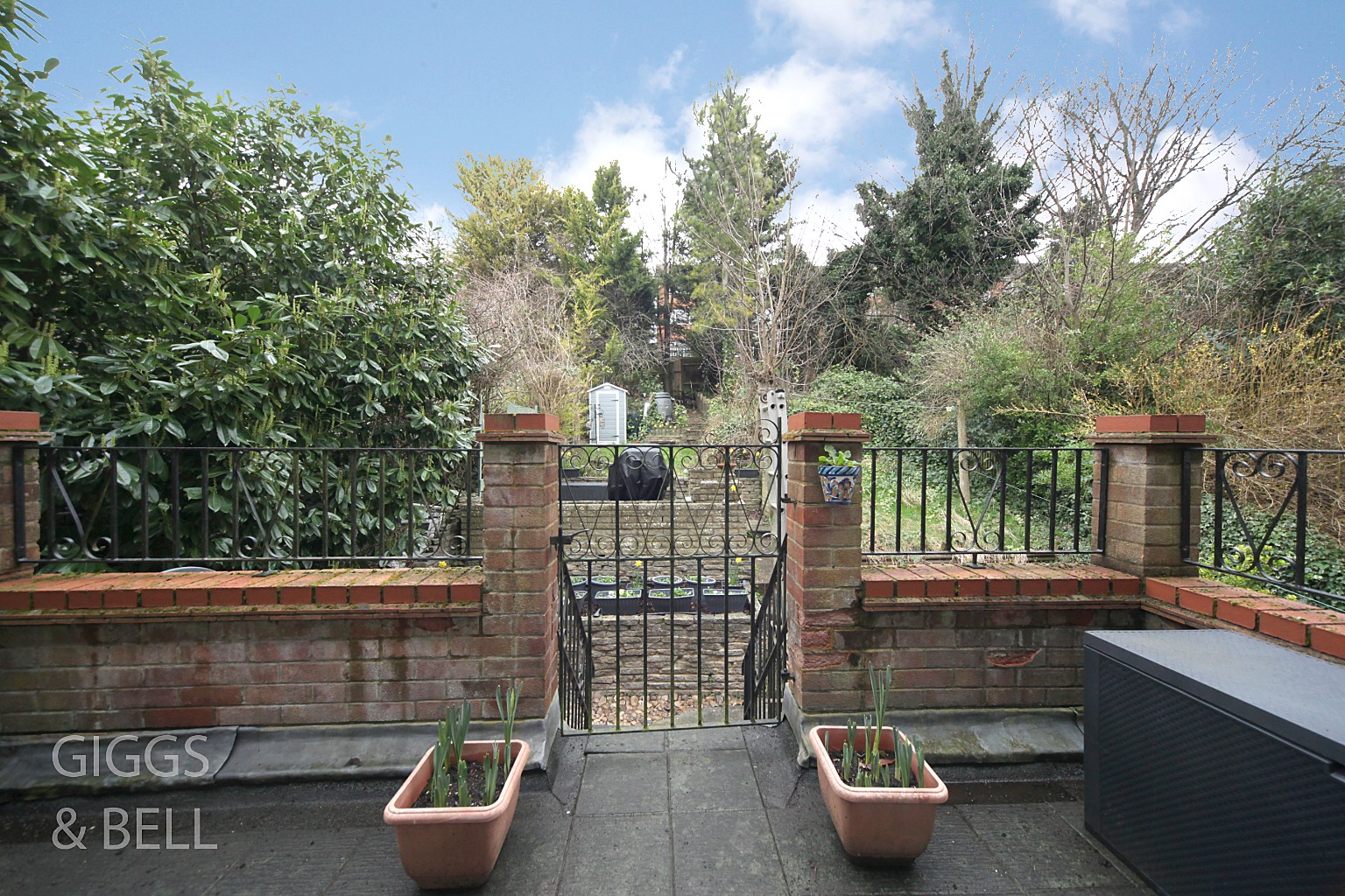 4 bed terraced house for sale in Falconers Road, Luton 17