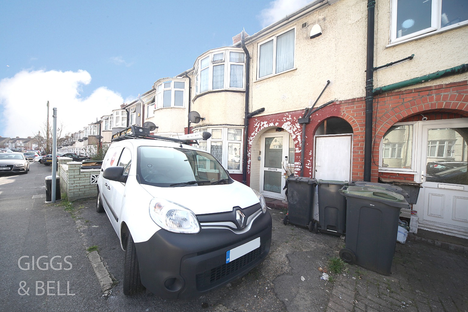 3 bed terraced house for sale in Chester Avenue - Property Image 1