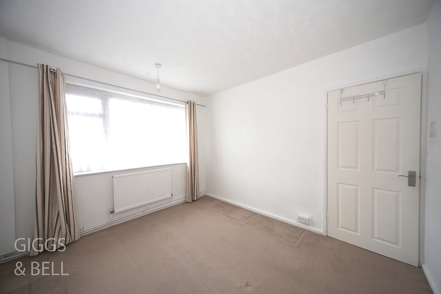 2 bed maisonette for sale in Fair Oak Drive, Luton 11