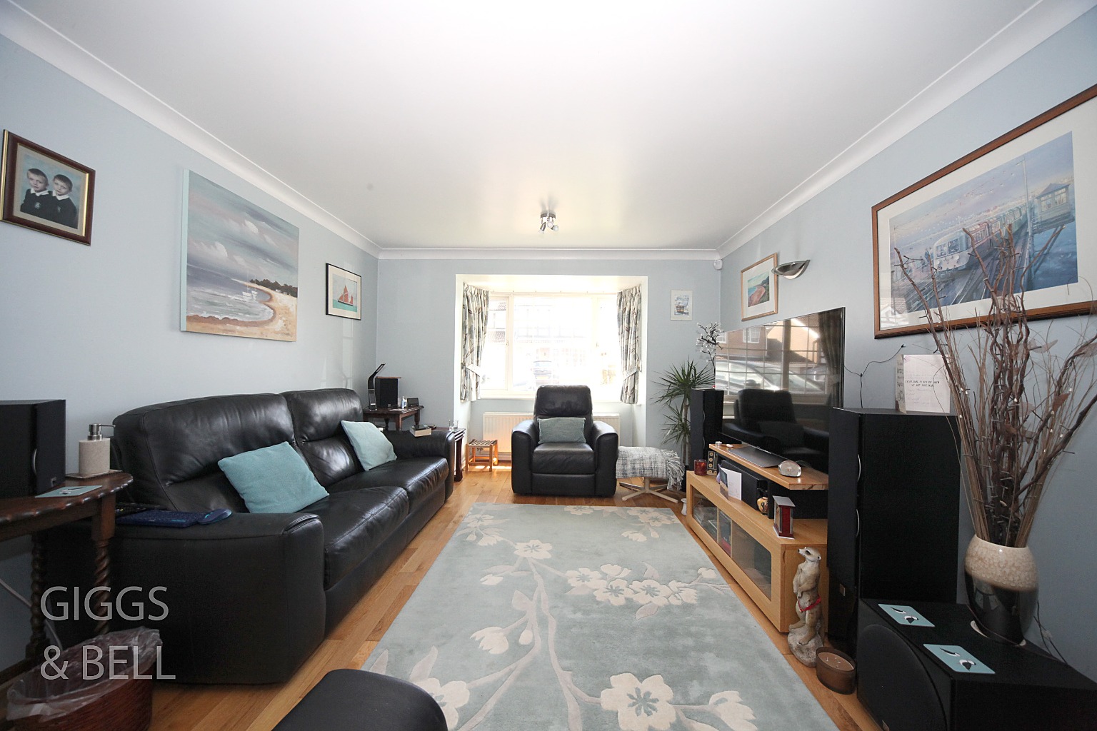 4 bed detached house for sale in Beckbury Close, Luton  - Property Image 3