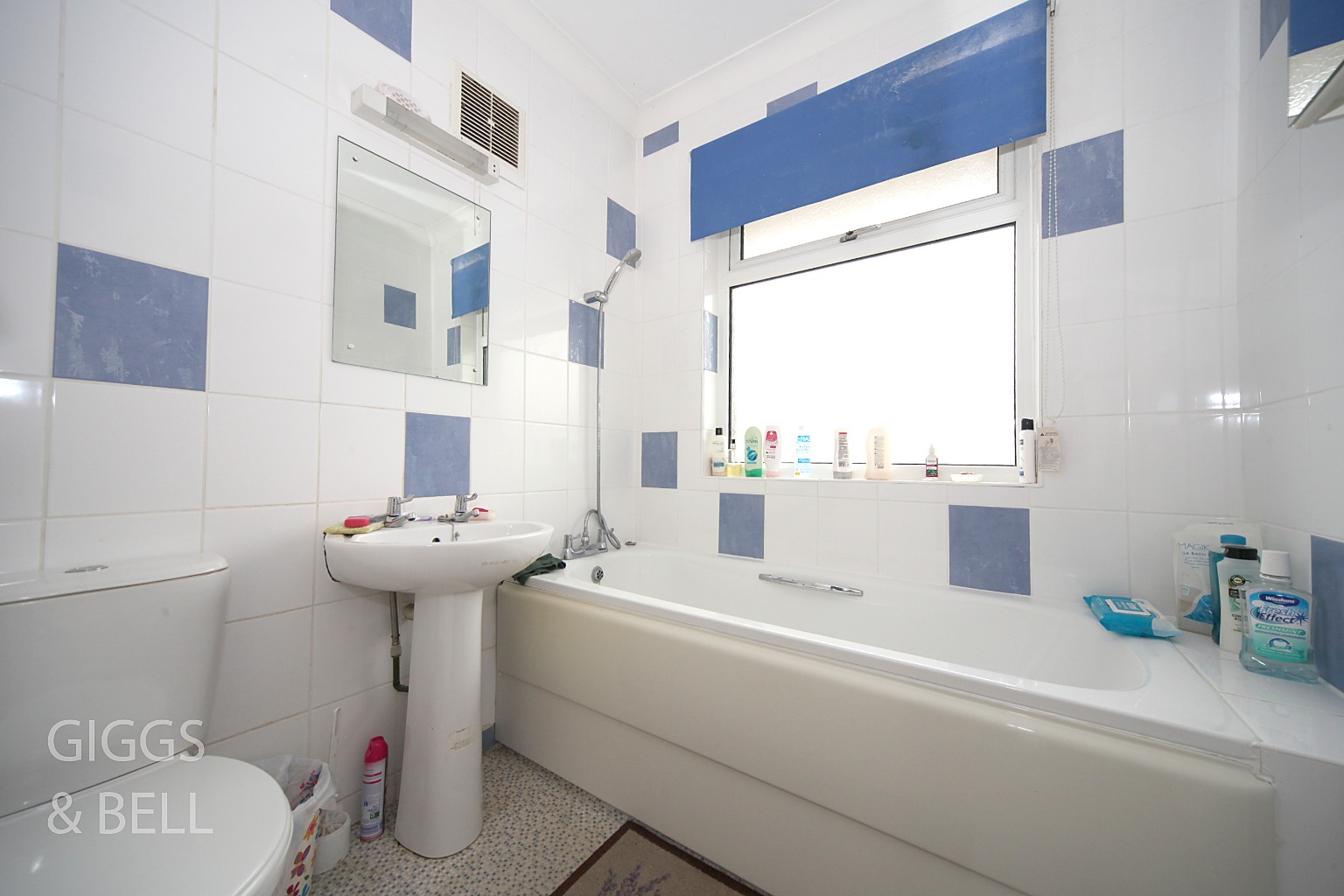 3 bed semi-detached house for sale in St Ethelbert Avenue, Luton  - Property Image 16