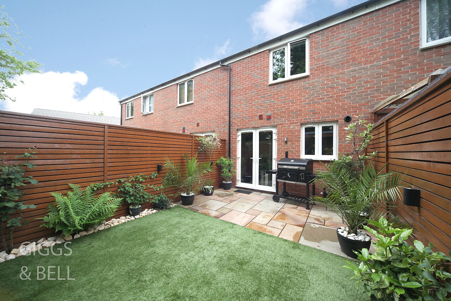 2 bed terraced house for sale in Guardian Way, Luton  - Property Image 20