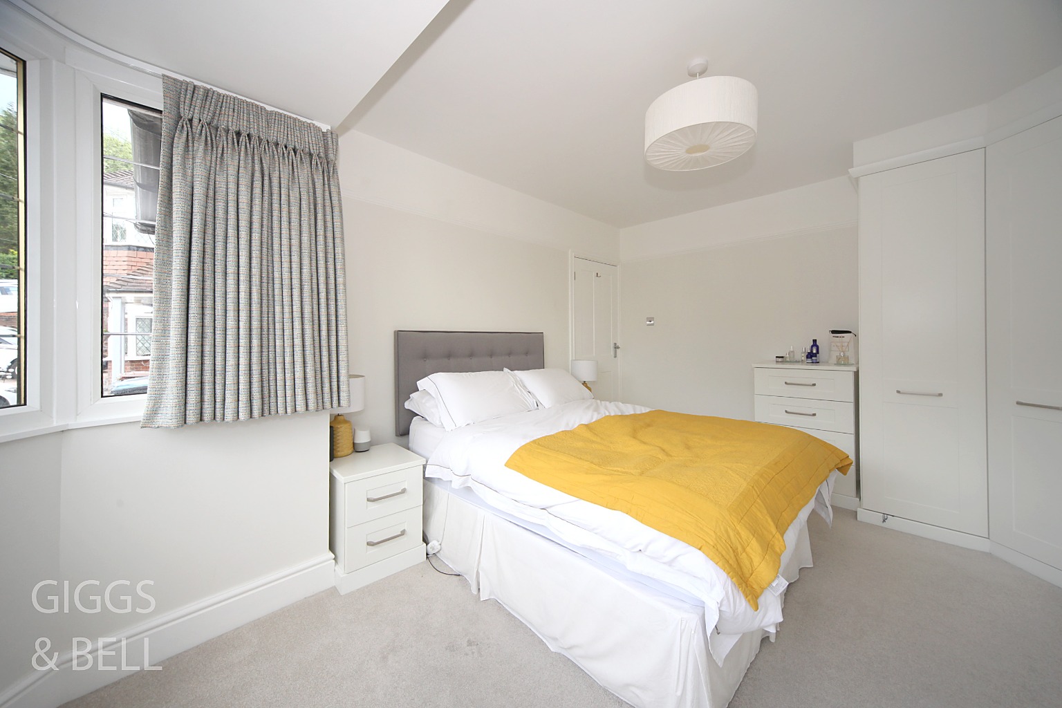 3 bed semi-detached house for sale in Knoll Rise, Luton  - Property Image 13