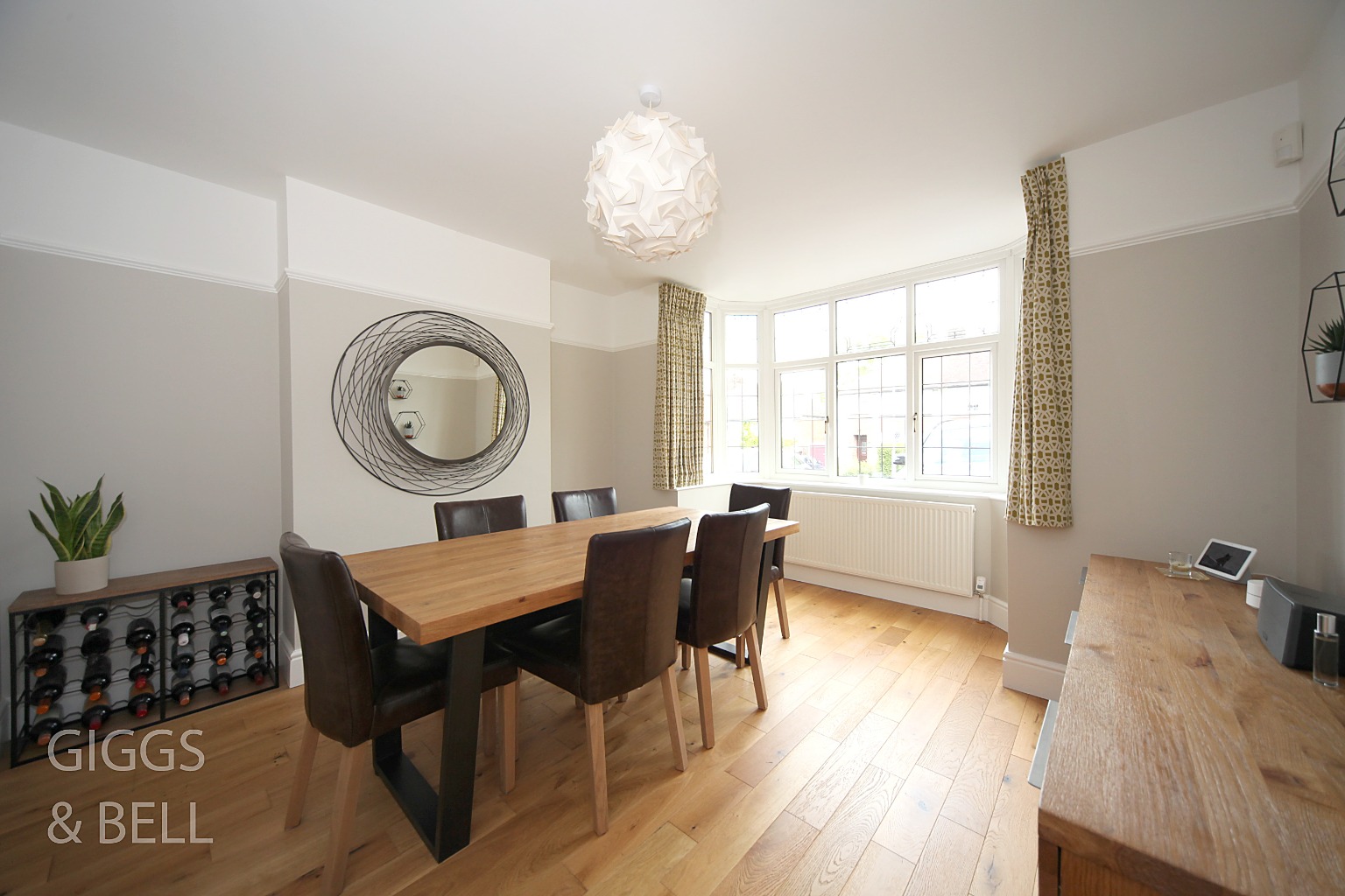 3 bed semi-detached house for sale in Knoll Rise, Luton  - Property Image 8