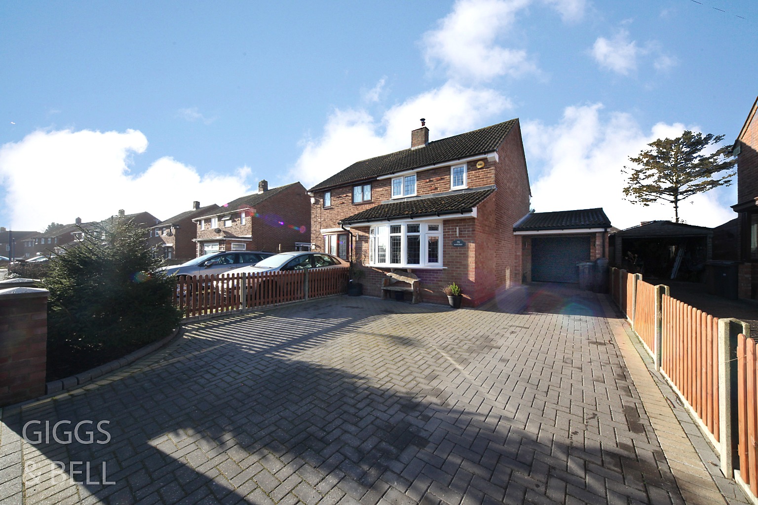 2 bed semi-detached house for sale in Rowelfield, Luton  - Property Image 1