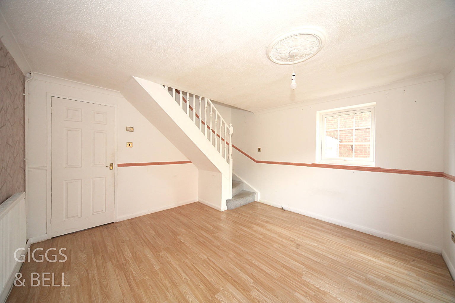 2 bed semi-detached house for sale in Felton Close, Luton 1