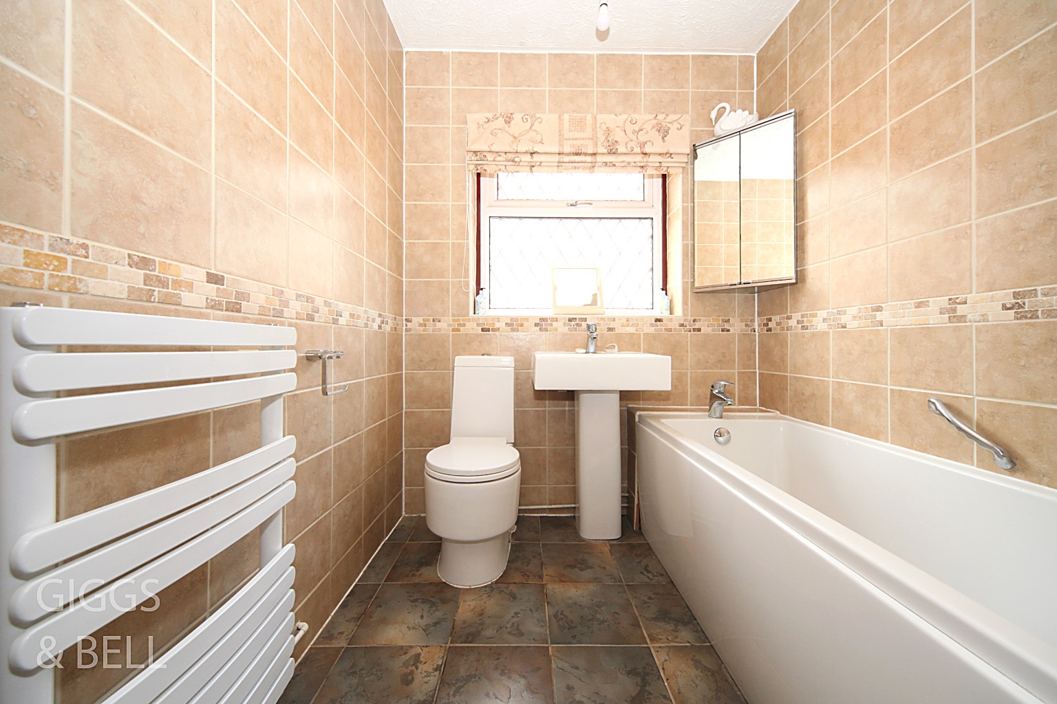 2 bed bungalow for sale in Deep Denes, Luton 12